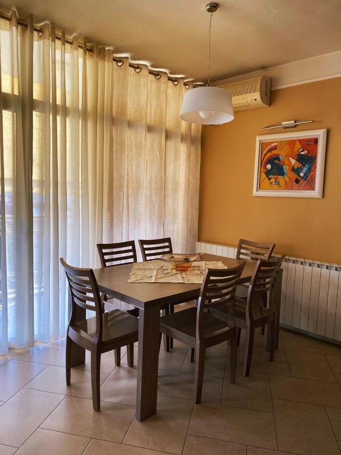Sunshine Place Елбасан Екстериор снимка